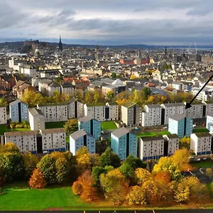 holyrood-skyline-apartment.edinburghhotelsuk.org/